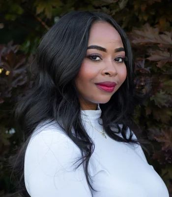 Portrait of Teanna Daniels, Agent.